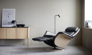 stressless sam recliner power wood base reclined